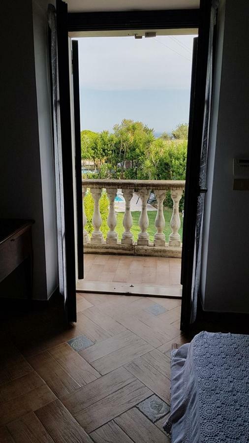 Sinilu B&B Silvi Paese Dış mekan fotoğraf